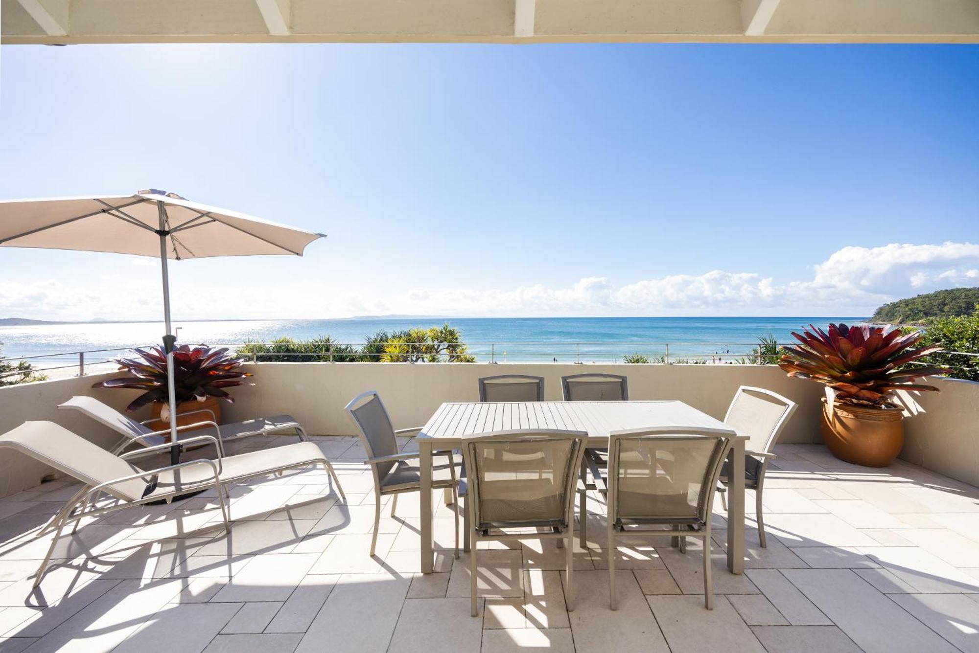 Portofino 7 Beachfront Penthouse Apartment Noosa Heads Exterior foto